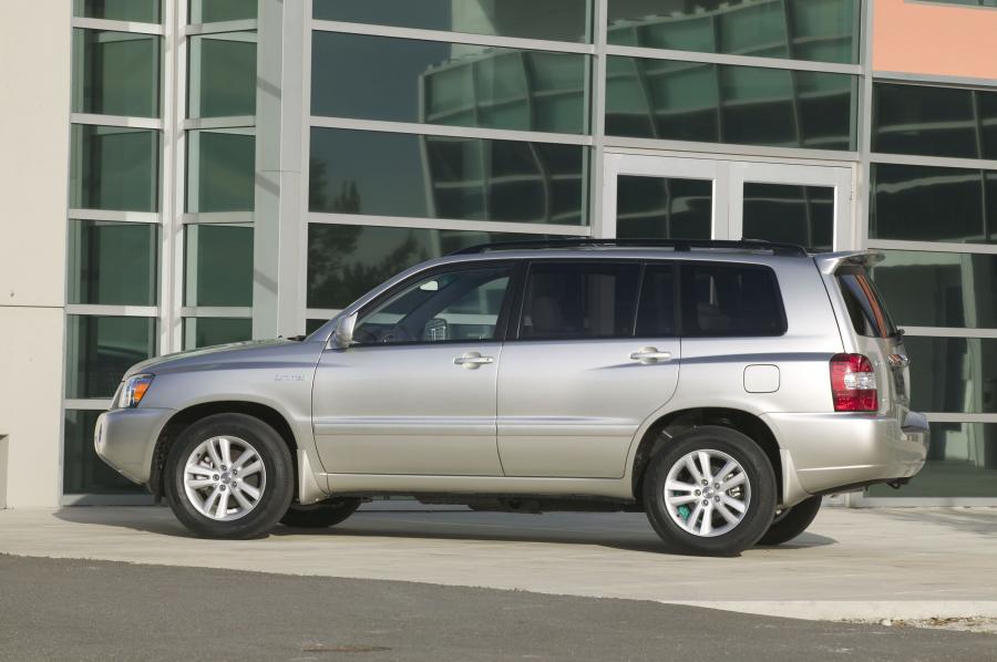  Toyota Highlander Hybrid 2005 года  (фото 19 из 24)